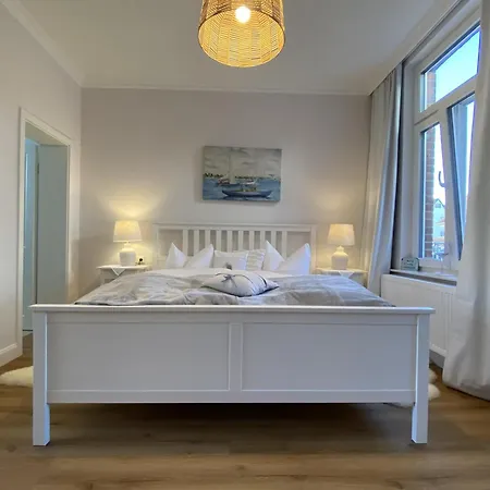 شقة Johanna App 2 - Maritimes Wohnen In Bester Lage Mit Suedbalkon & Garten نيندورف