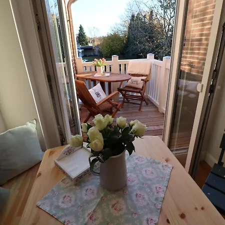 Johanna App 2 - Maritimes Wohnen In Bester Lage Mit Suedbalkon & Garten نيندورف