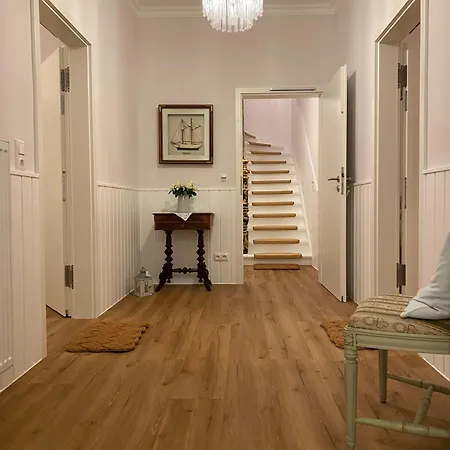 Johanna App 2 - Maritimes Wohnen In Bester Lage Mit Suedbalkon & Garten شقة