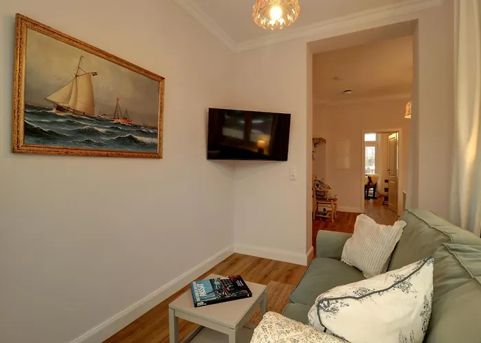 Johanna App 2 - Maritimes Wohnen In Bester Lage Mit Suedbalkon & Garten